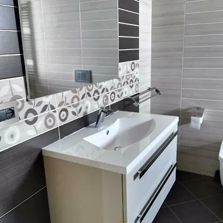 Torri Camuzzi Exclusive Luxury Πεσκάρα